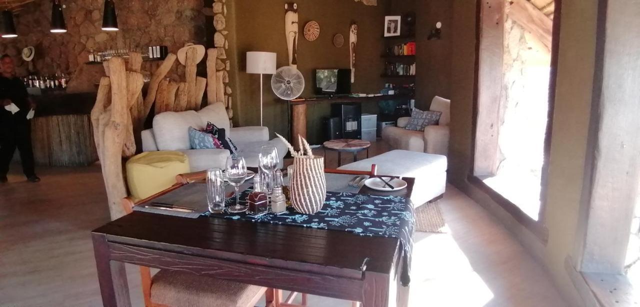 Ondudu Safari Lodge Omaruru Eksteriør billede