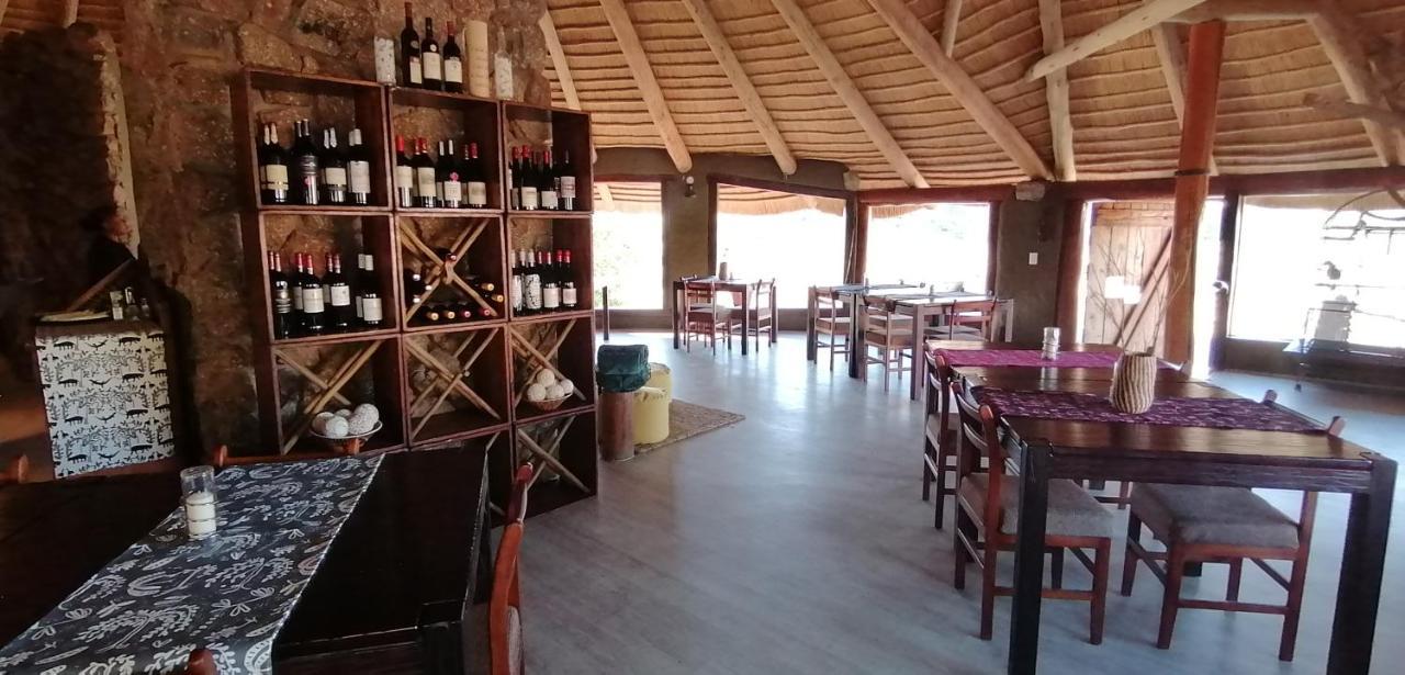 Ondudu Safari Lodge Omaruru Eksteriør billede