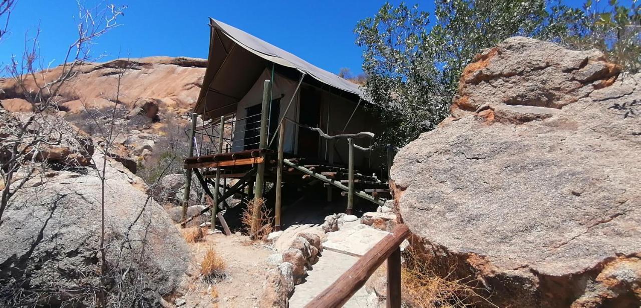 Ondudu Safari Lodge Omaruru Eksteriør billede