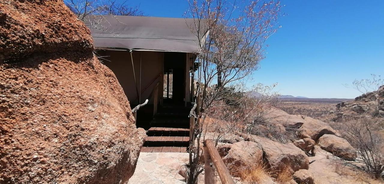 Ondudu Safari Lodge Omaruru Eksteriør billede