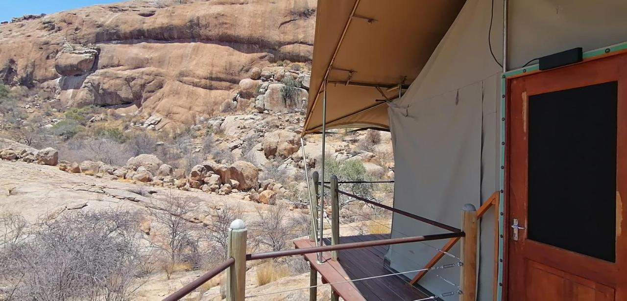 Ondudu Safari Lodge Omaruru Eksteriør billede