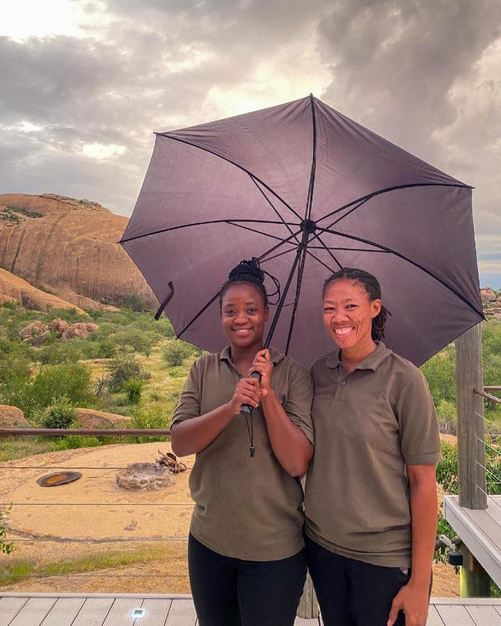 Ondudu Safari Lodge Omaruru Eksteriør billede